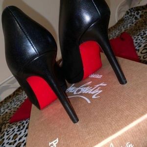 Christian LouBoutin Pumps